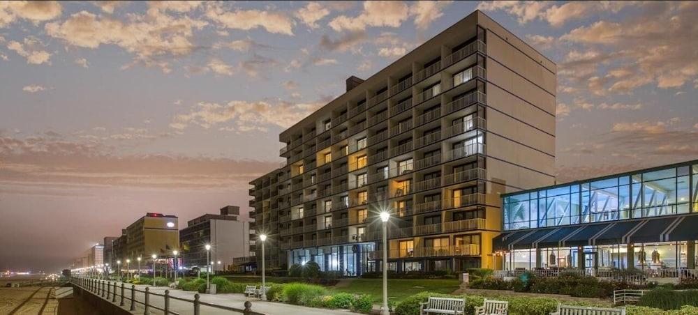 Coastal Hotel & Suites Virginia Beach - Oceanfront Экстерьер фото